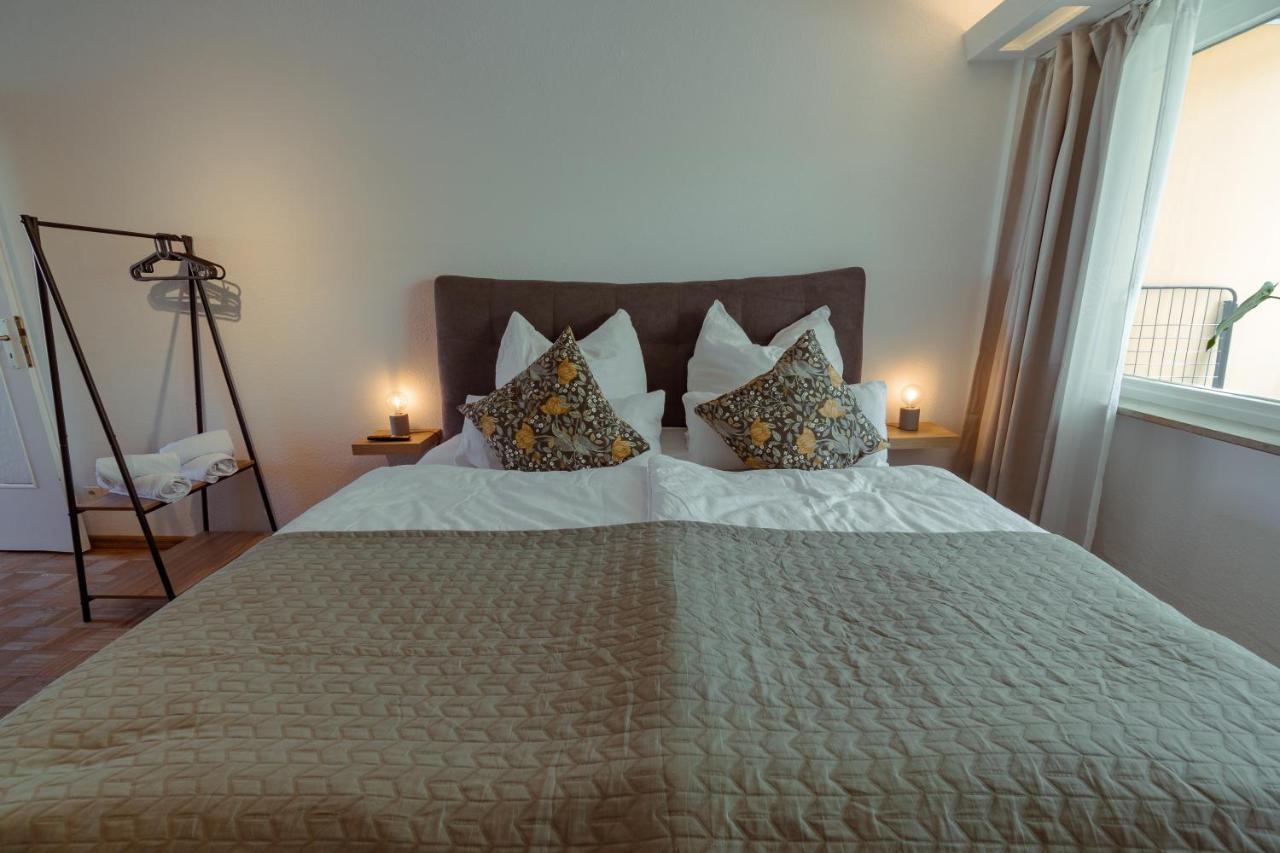 Studio Apartment Mit Parkplatz Oberesslingen Buitenkant foto