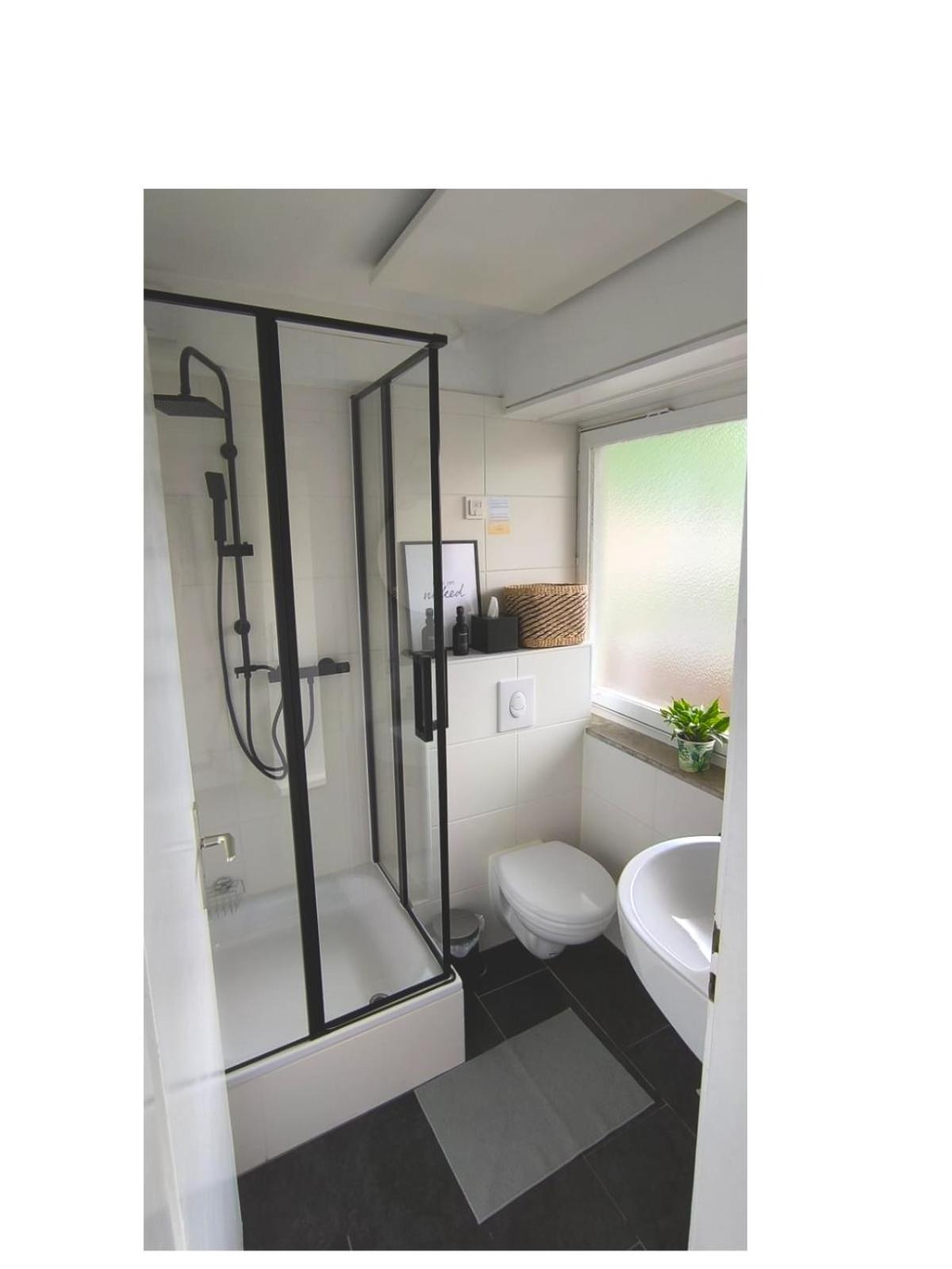 Studio Apartment Mit Parkplatz Oberesslingen Buitenkant foto
